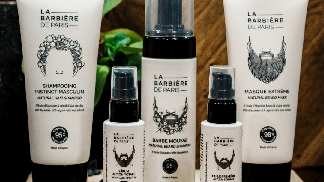 GAMME D'ACCESSOIRES ET COSMÉTIQUES